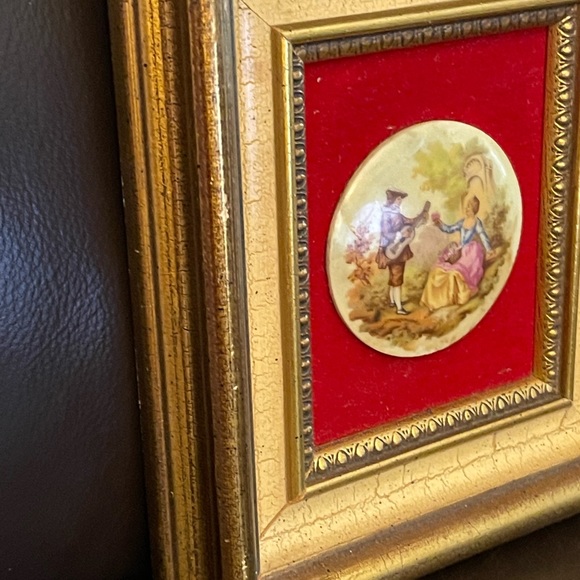 Vintage 1950s Gold gilt Florentine Ceramic Limoges French framed cameo p… - Picture 6 of 7